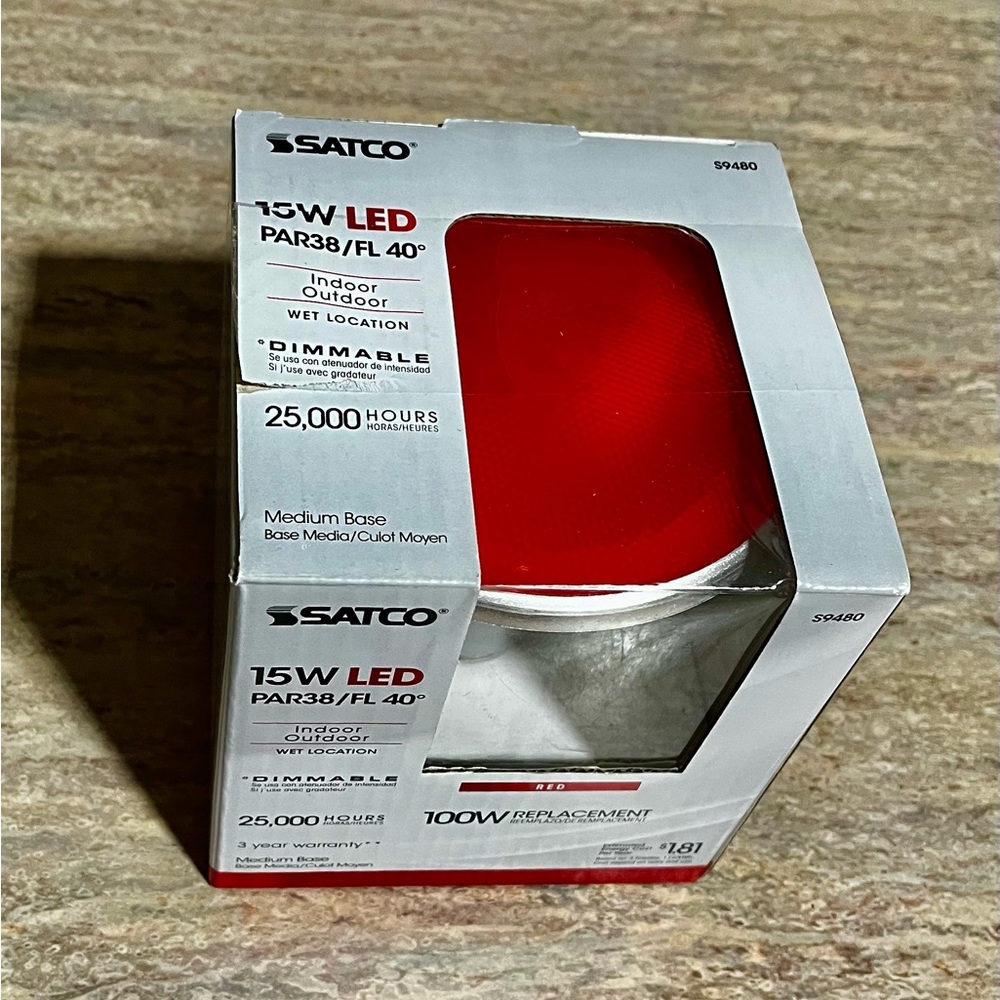 NIB Satco S9481 LED 15W PAR 38/FL 40